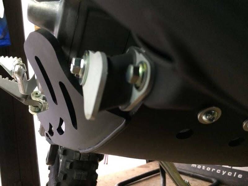 AXP Racing - Skid Plate 6Mm Yz/Xx/Xe250 Bk - Bild 2